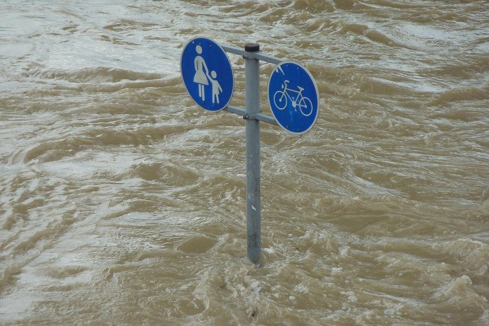 calle inundada